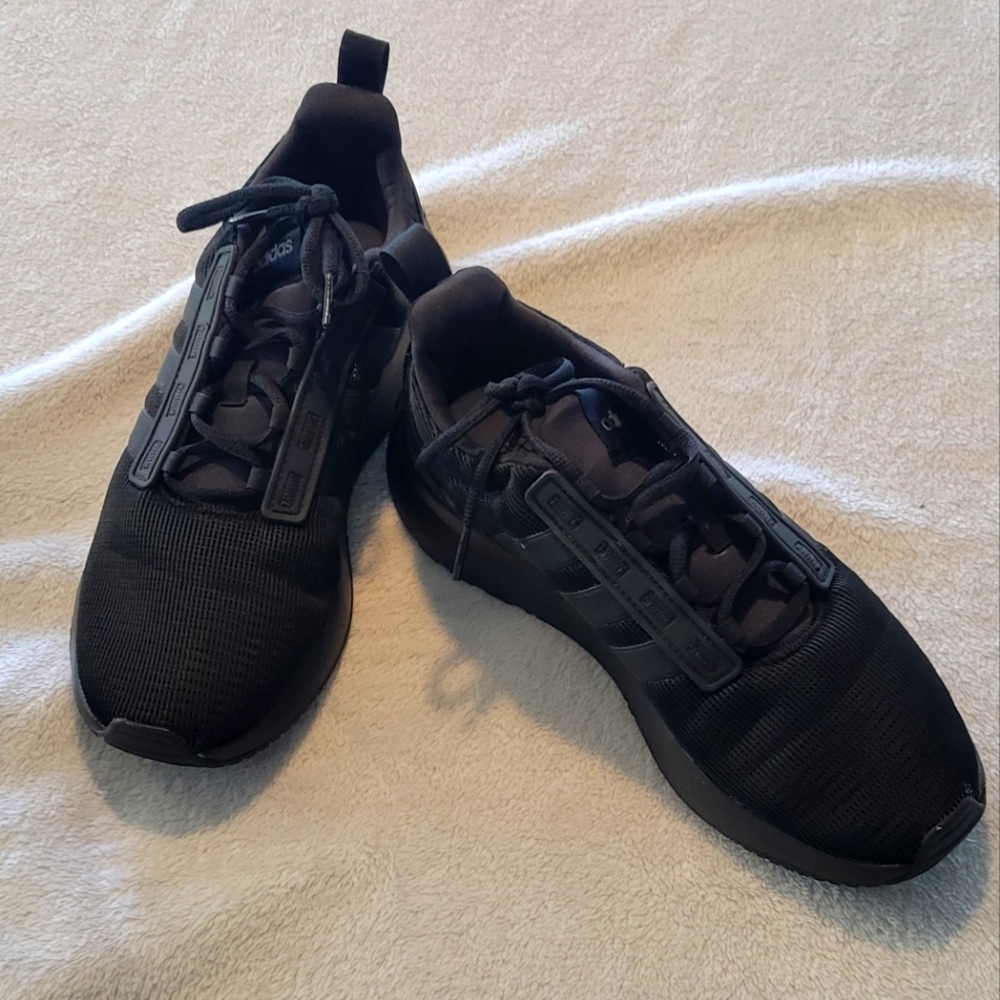 💥PRICE DROP💥 ADIDAS black pure 2.0 running shoes